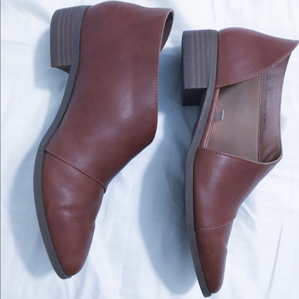 Anthro look-alike booties